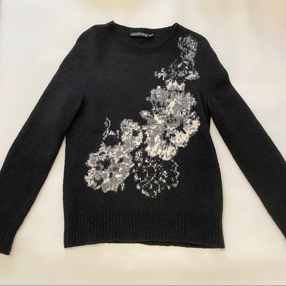 Alexander McQueen black floral Men's sweater - Picture 4 of 7
